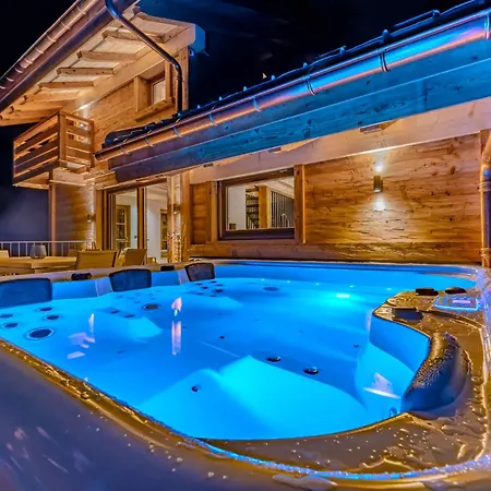 Horská chata Luxury With Sauna & Jacuzzi In *